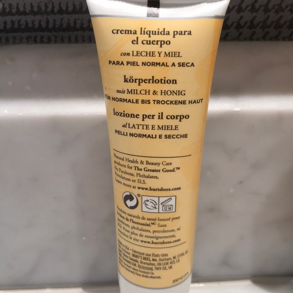 Burt’s Bees body lotion and foot cream set. - Picture 3 of 6